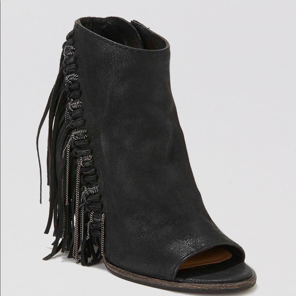 Dolce Vita Noralee Fringe Booties